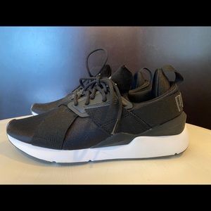 Puma Ignite Women's Sneakers